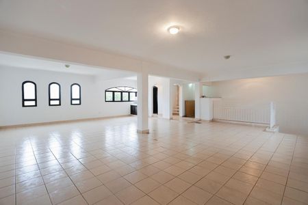 Casa para alugar com 330m², 3 quartos e 5 vagasGaragem