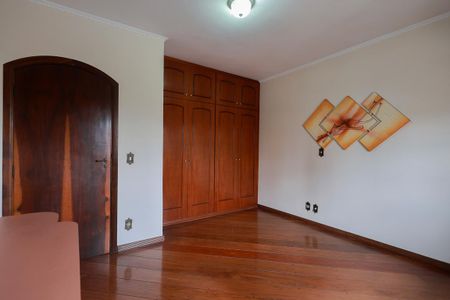 Casa para alugar com 330m², 3 quartos e 5 vagasQuarto 2