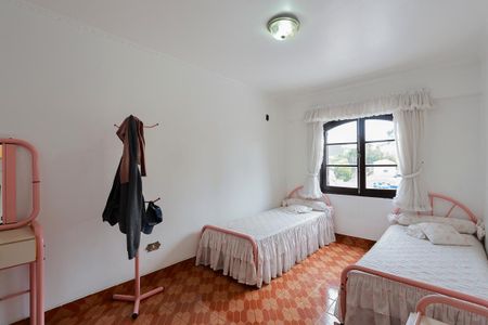 Casa para alugar com 330m², 3 quartos e 5 vagasQuarto de serviço