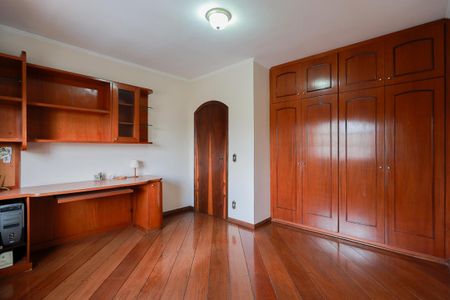 Casa para alugar com 330m², 3 quartos e 5 vagasQuarto 2