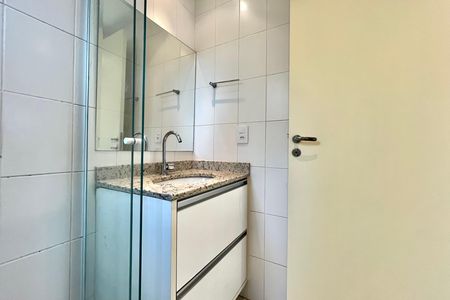 Banheiro de apartamento à venda com 1 quarto, 43m² em Vila da Saúde, São Paulo