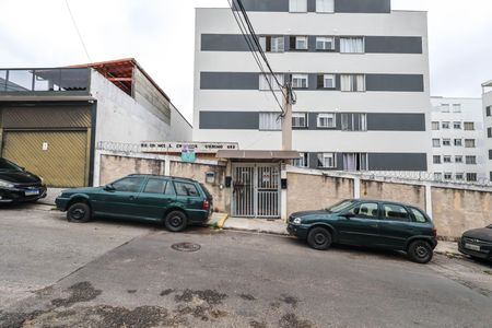 Apartamento à venda com 51m², 3 quartos e sem vaga Apartamento à venda com 51m², 3 quartos e sem vagaFachada