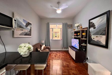 Sala  de apartamento para alugar com 1 quarto, 40m² em Leme, Rio de Janeiro