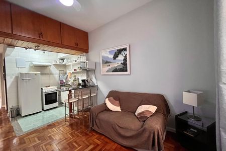 Sala  de apartamento para alugar com 1 quarto, 40m² em Leme, Rio de Janeiro