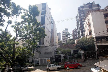Vista do Quarto  de apartamento para alugar com 2 quartos, 85m² em Auxiliadora, Porto Alegre