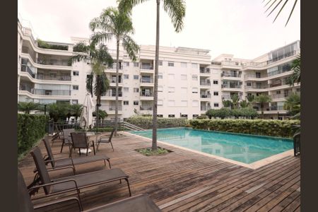 Apartamento para alugar com 70m², 2 quartos e 2 vagasÁrea comum - Piscina