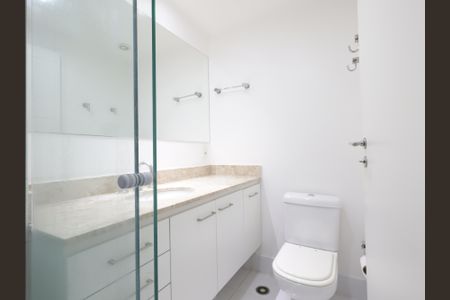 Apartamento para alugar com 70m², 2 quartos e 2 vagasBanheiro da Suíte