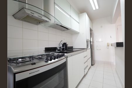 Apartamento para alugar com 70m², 2 quartos e 2 vagasCozinha