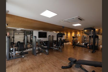 Apartamento para alugar com 70m², 2 quartos e 2 vagasÁrea comum - Academia