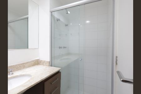 Apartamento para alugar com 70m², 2 quartos e 2 vagasBanheiro social