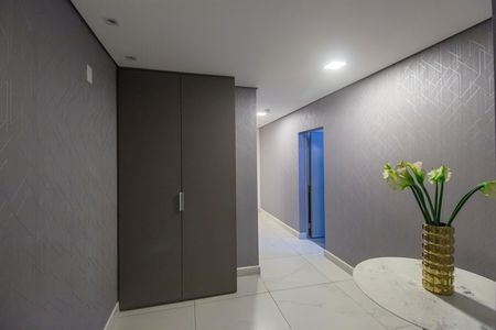Apartamento à venda com 62m², 2 quartos e sem vagaHall social