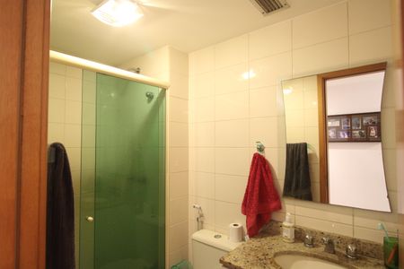 Apartamento à venda com 157m², 3 quartos e 2 vagasBanheiro social 1