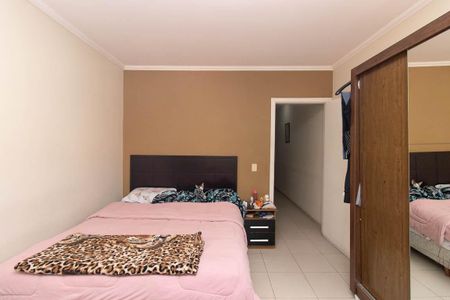 Casa à venda com 103m², 3 quartos e 4 vagasSuíte