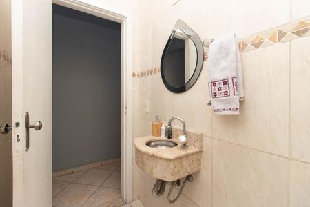 Casa à venda com 103m², 3 quartos e 4 vagasLavabo
