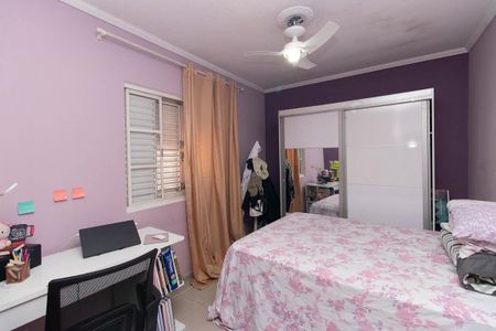 Casa à venda com 103m², 3 quartos e 4 vagasQuarto 2