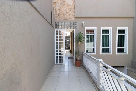Casa à venda com 103m², 3 quartos e 4 vagasHall de entrada