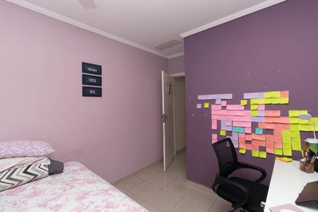 Casa à venda com 103m², 3 quartos e 4 vagasQuarto 2