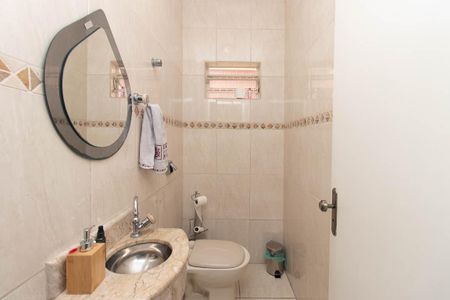 Casa à venda com 103m², 3 quartos e 4 vagasLavabo
