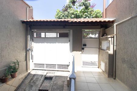 Casa à venda com 103m², 3 quartos e 4 vagasEntrada