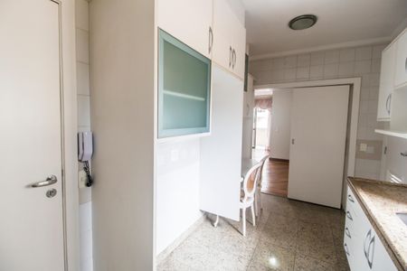 Apartamento à venda com 95m², 3 quartos e 2 vagasCozinha