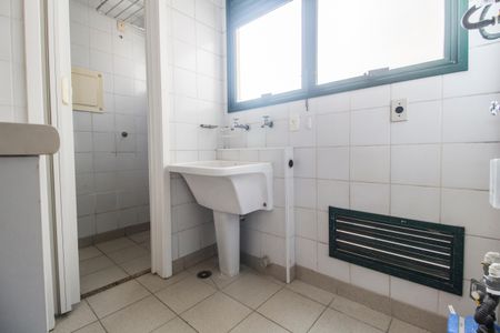 Apartamento à venda com 95m², 3 quartos e 2 vagasÁrea de Serviço