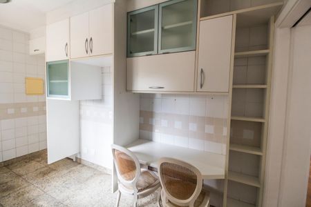 Apartamento à venda com 95m², 3 quartos e 2 vagasCozinha