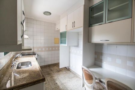 Apartamento à venda com 95m², 3 quartos e 2 vagasCozinha