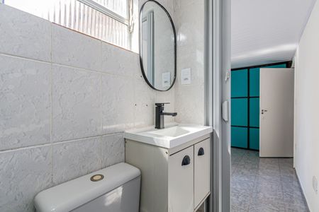 Casa para alugar com 176m², 3 quartos e 1 vaga Casa para alugar com 176m², 3 quartos e 1 vagaSalão - Banheiro