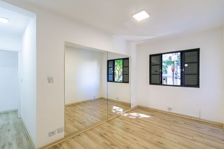 Casa para alugar com 176m², 3 quartos e 1 vaga Casa para alugar com 176m², 3 quartos e 1 vagaQuarto 02