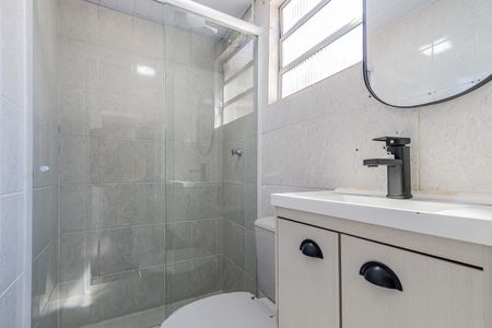 Casa para alugar com 176m², 3 quartos e 1 vaga Casa para alugar com 176m², 3 quartos e 1 vagaSalão - Banheiro