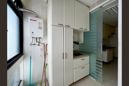 Apartamento à venda com 121m², 3 quartos e 2 vagasÁrea de serviço