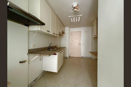 Apartamento à venda com 121m², 3 quartos e 2 vagasCozinha