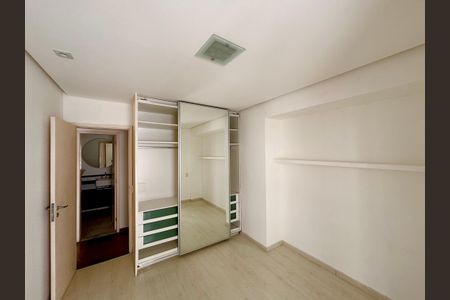 Apartamento à venda com 121m², 3 quartos e 2 vagasQuarto 2