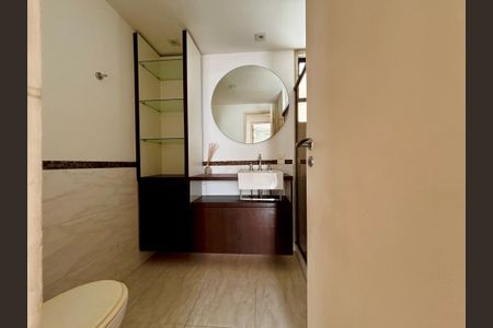Apartamento à venda com 121m², 3 quartos e 2 vagasBanheiro social
