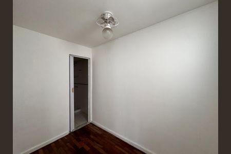 Apartamento à venda com 121m², 3 quartos e 2 vagasQuarto de serviço