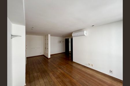Apartamento à venda com 121m², 3 quartos e 2 vagasSala