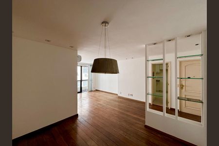 Apartamento à venda com 121m², 3 quartos e 2 vagasSala