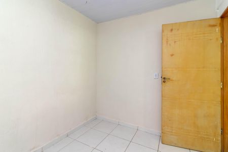 Quarto de casa para alugar com 1 quarto, 40m² em Parque Peruche, São Paulo