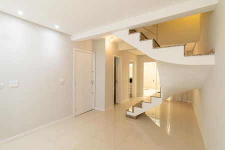 Casa para alugar com 157m², 3 quartos e 2 vagas Casa para alugar com 157m², 3 quartos e 2 vagasSala