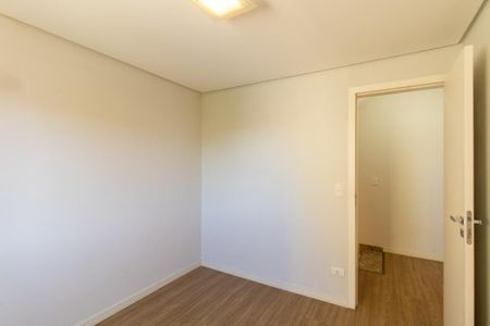 Quarto  de casa à venda com 3 quartos, 157m² em Campo Comprido, Curitiba