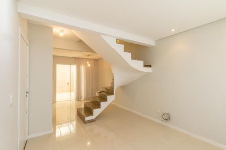 Casa à venda com 3 quartos, 157m² em Campo Comprido, Curitiba