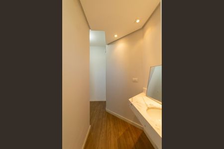 Casa para alugar com 157m², 3 quartos e 2 vagas Casa para alugar com 157m², 3 quartos e 2 vagasBanheiro Social