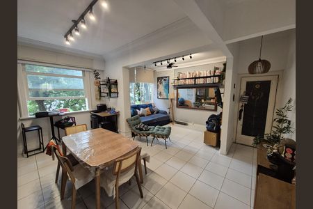 Apartamento à venda com 110m², 4 quartos e 1 vaga Apartamento à venda com 110m², 4 quartos e 1 vagaSala