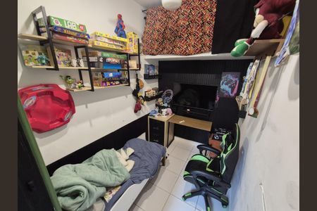 Apartamento à venda com 110m², 4 quartos e 1 vaga Apartamento à venda com 110m², 4 quartos e 1 vagaQuarto de Serviço