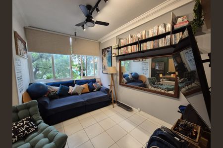 Apartamento à venda com 110m², 4 quartos e 1 vaga Apartamento à venda com 110m², 4 quartos e 1 vagaSala