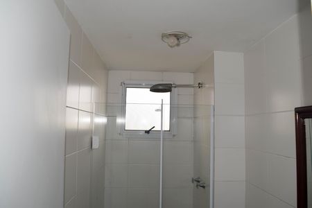 Banheiro da Suíte de apartamento para alugar com 2 quartos, 53m² em Guaiaúna, São Paulo