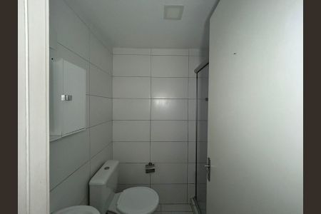 Banheiro de apartamento para alugar com 2 quartos, 48m² em Estância Velha, Canoas