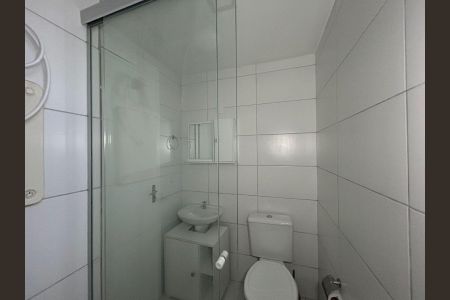Banheiro de apartamento para alugar com 2 quartos, 48m² em Estância Velha, Canoas