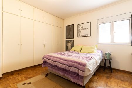 Casa à venda com 340m², 5 quartos e 1 vagaSuíte 1