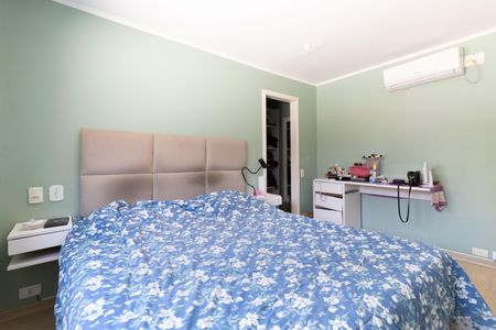 Casa à venda com 340m², 5 quartos e 1 vagaSuíte 2